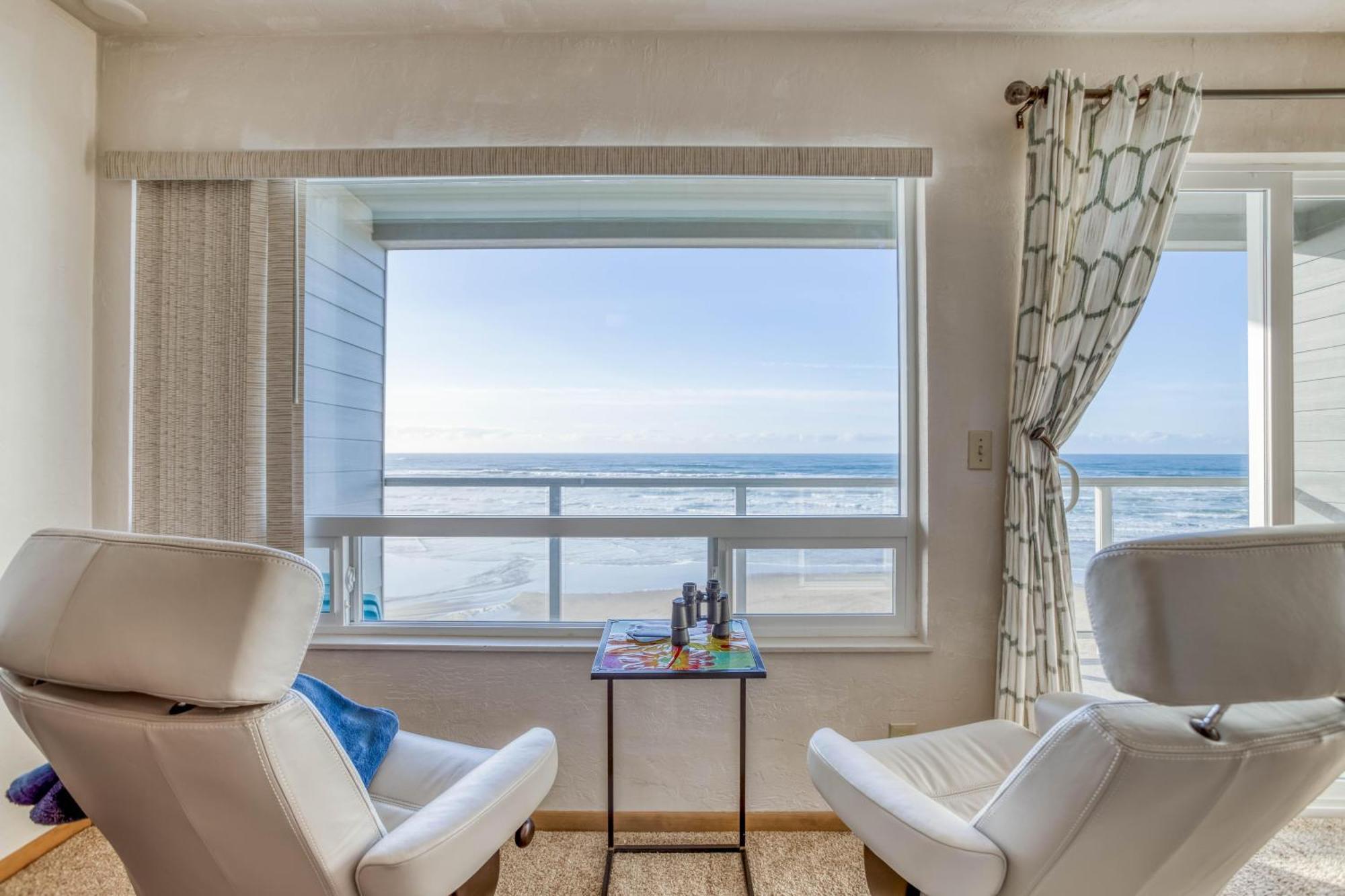 Nye Suite Newport Exteriör bild